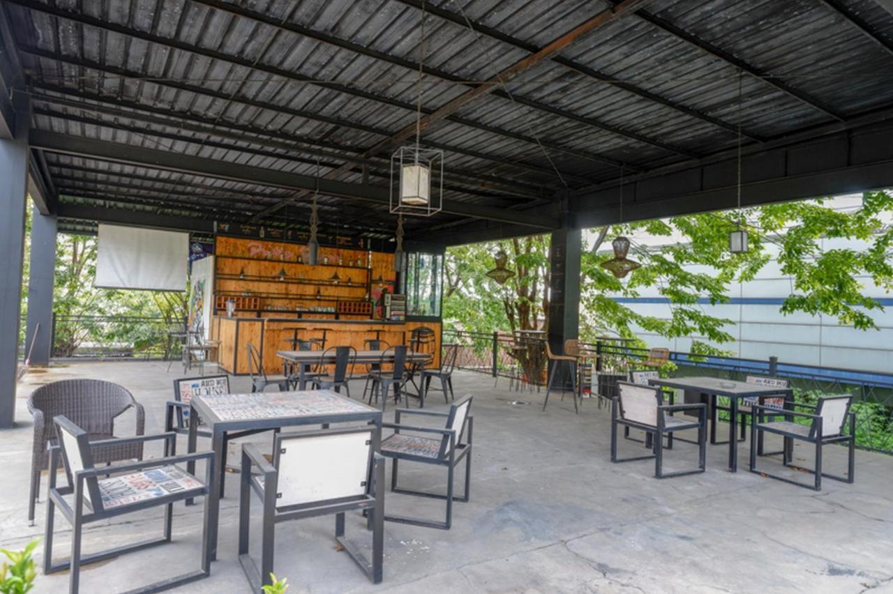Hotel New Puri Garden Bandara Semarang Exterior photo