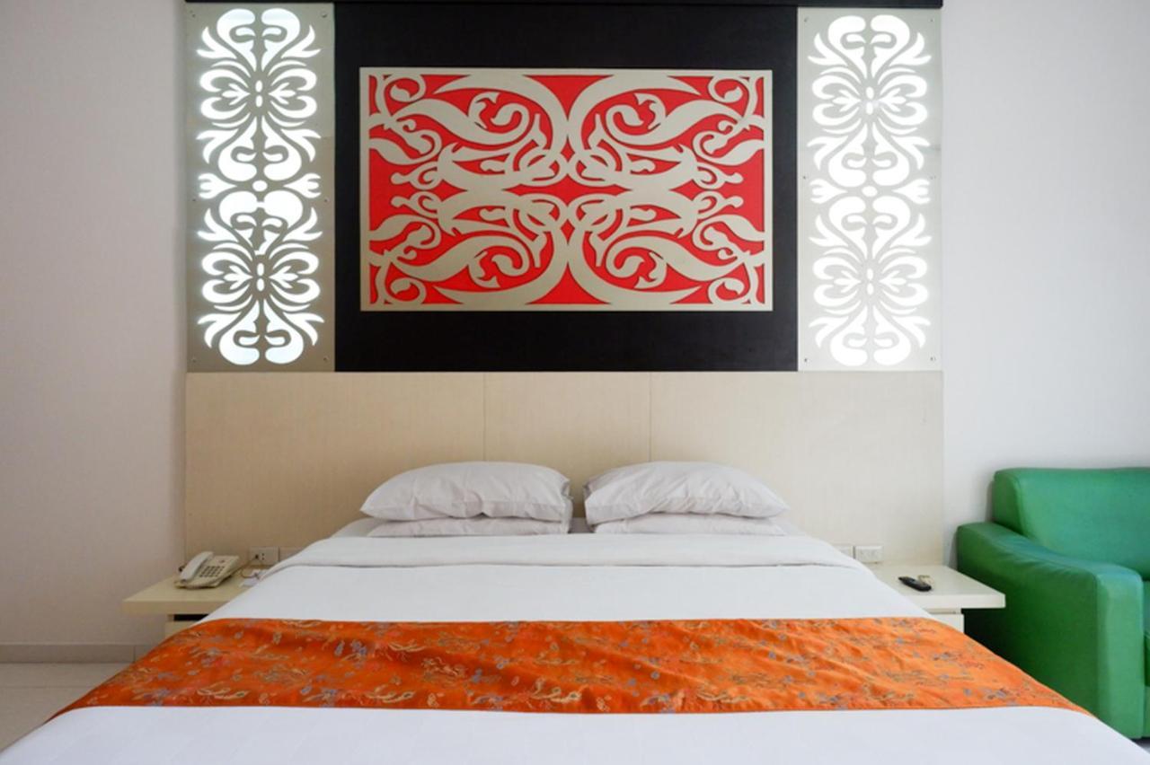 Hotel New Puri Garden Bandara Semarang Exterior photo