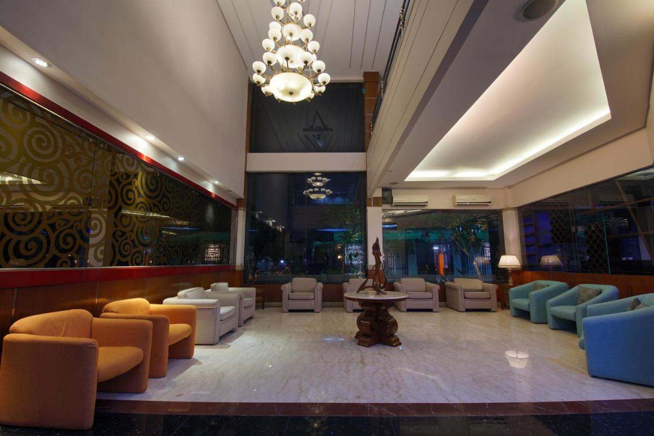 Hotel New Puri Garden Bandara Semarang Exterior photo