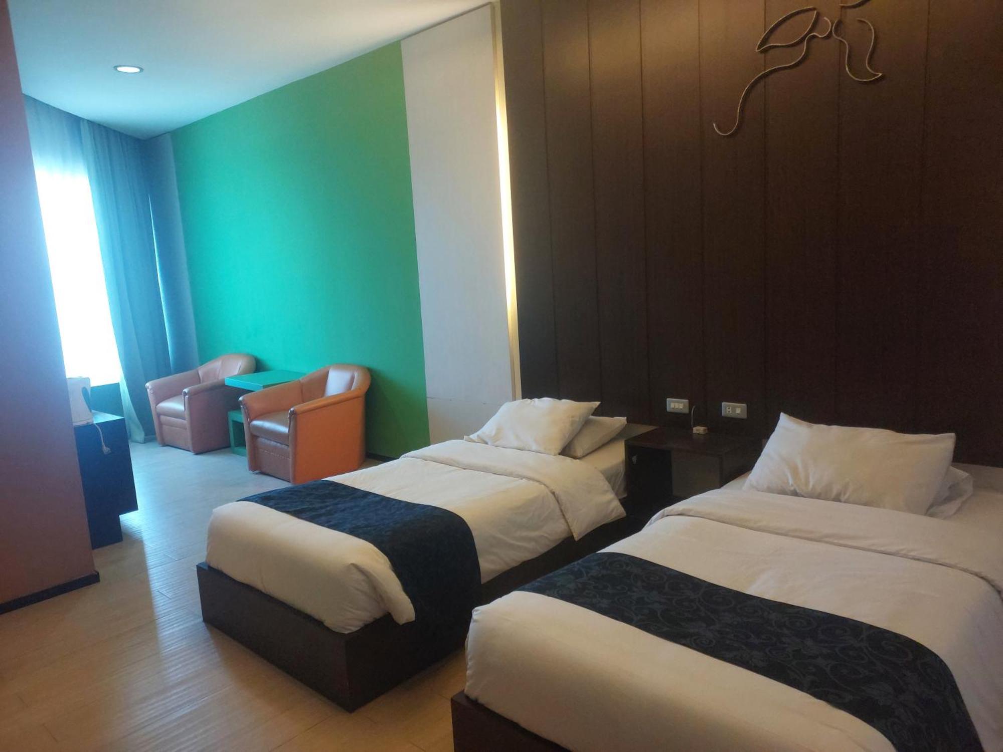 Hotel New Puri Garden Bandara Semarang Exterior photo