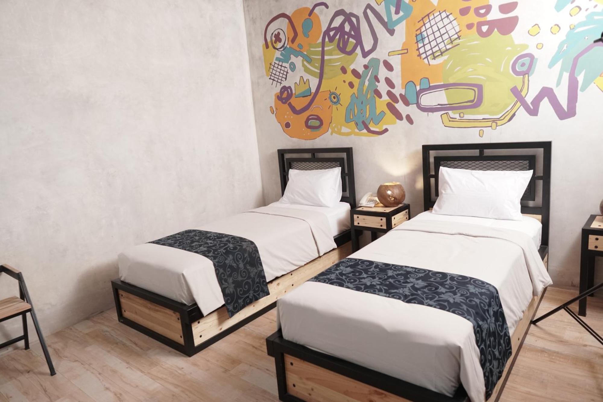 Hotel New Puri Garden Bandara Semarang Exterior photo