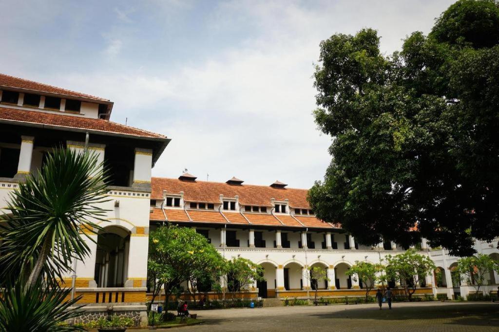Hotel New Puri Garden Bandara Semarang Exterior photo