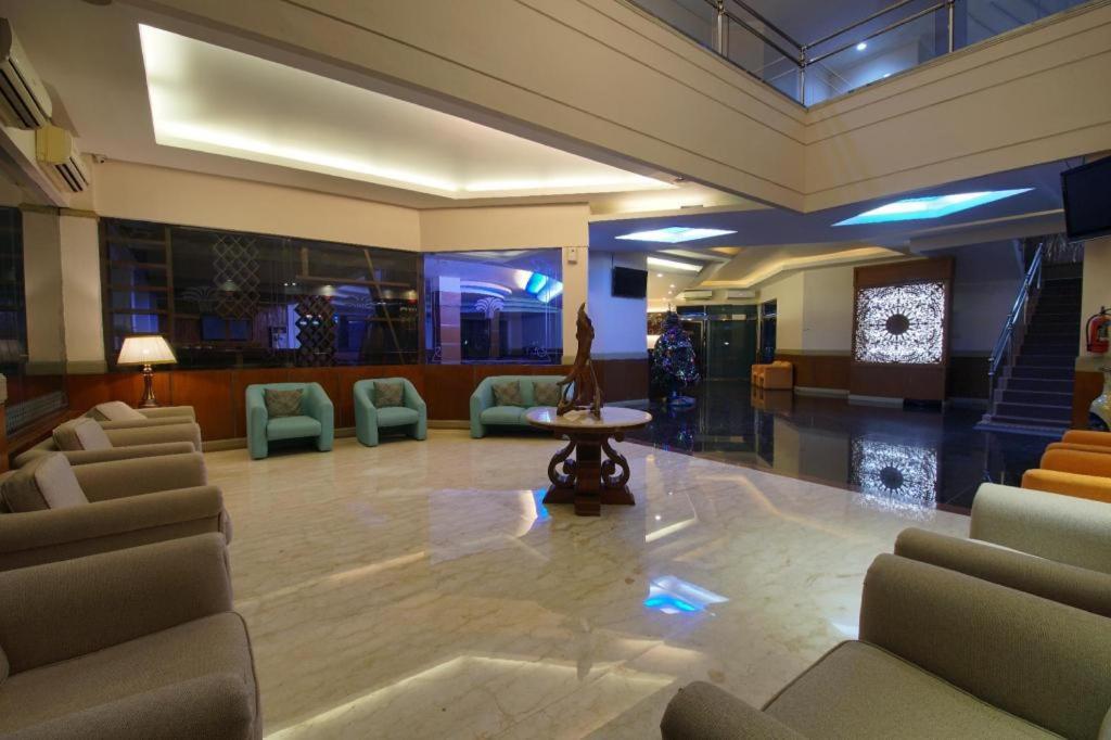 Hotel New Puri Garden Bandara Semarang Exterior photo